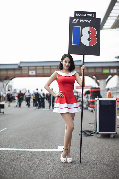 La 'grid girl' de Jean-Eric Vergne en Corea