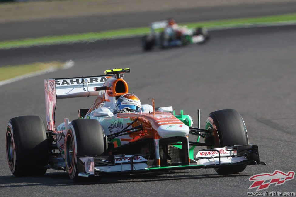 Adrian Sutil pilota el VJM06 en Suzuka