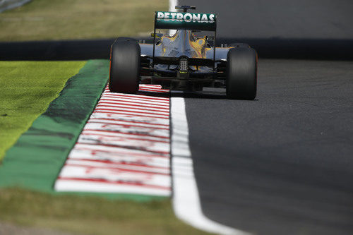 Vista trasera del W04 de Nico Rosberg en Suzuka