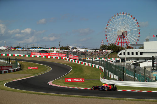 Mark Webber en las 'eses' de Suzuka durante la clasificación