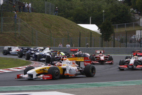 La primera curva de la carrera