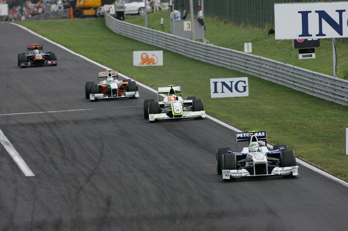 Heidfeld por delante de Barrichello