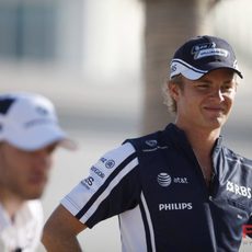 Rosberg juega a la petanca