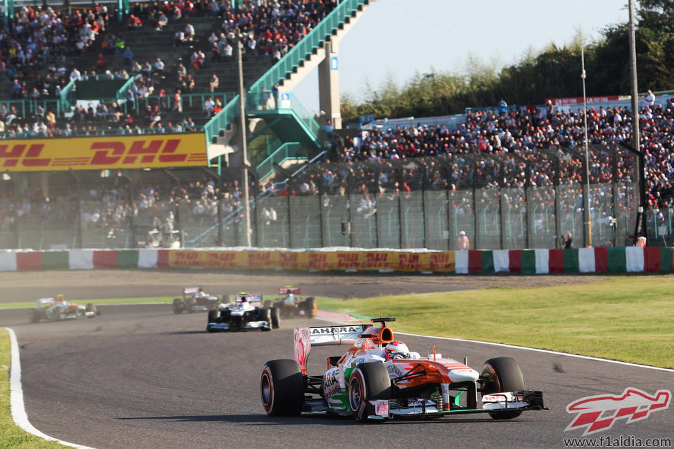 Paul di Resta lidera un gran grupo de monoplazas