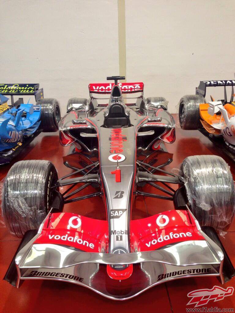 El McLaren MP4-22, presente