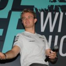 Nico Rosberg en un evento de Mercedes en la India