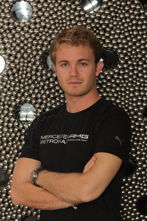 Seriedad de Nico Rosberg en la India