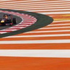 Sebastian Vettel prueba el neumático blando en la India