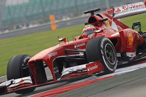 Casco especial de Fernando Alonso en la India