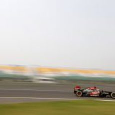 Kimi Räikkönen prueba el compuesto medio de Pirelli en los libres del GP de India