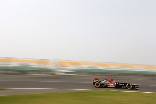 Kimi Räikkönen prueba el compuesto medio de Pirelli en los libres del GP de India