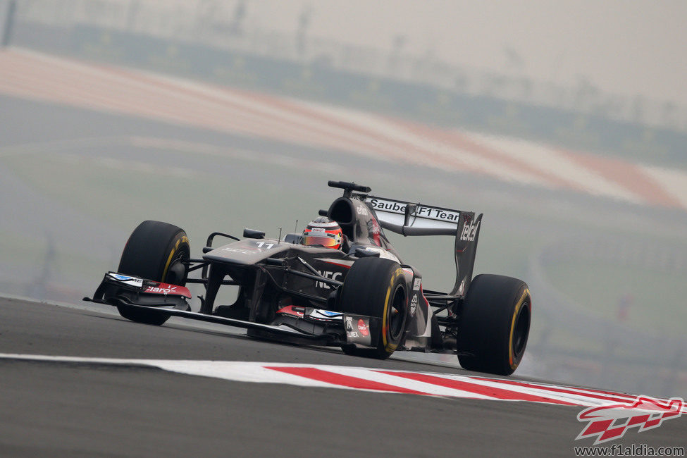 Nico Hülkenberg en la penúltima curva del Buddh International Circuit