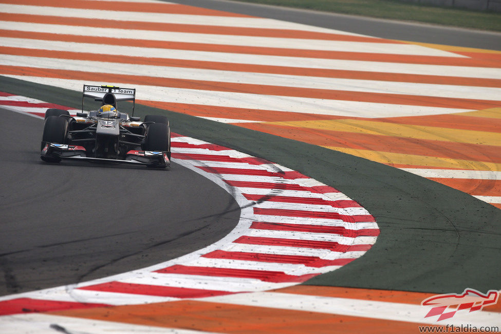 Esteban Gutiérrez en la curva más famosa del trazado indio