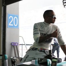 Lewis Hamilton saldrá tercero en la India