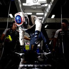 Valtteri Bottas se sube al FW35