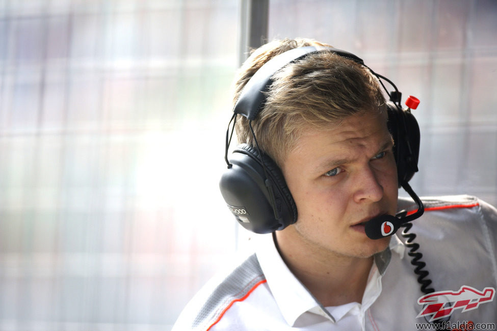 Kevin Magnussen, atento en McLaren