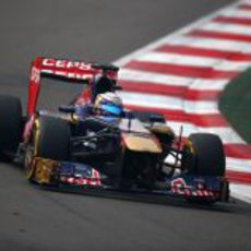 Jean Eric Vergne rueda con el compuesto blando 