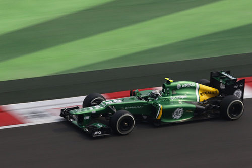 Giedo van der Garde a toda velocidad con su CT03