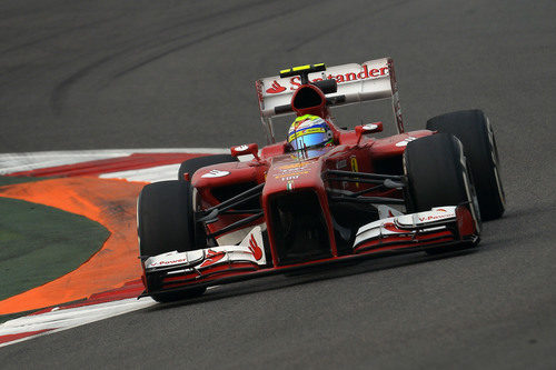 Felipe Massa inicia una nueva vuelta a los mandos del F138