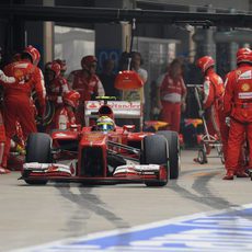 Felipe Massa regresa a la pista tras su parada