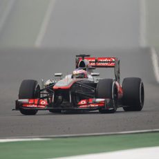 Jenson Button tuvo que abandonar al final en la India