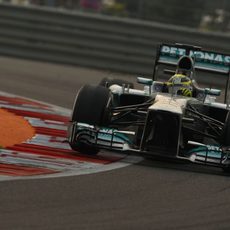 Nico Rosberg afronta una curva en Buddh