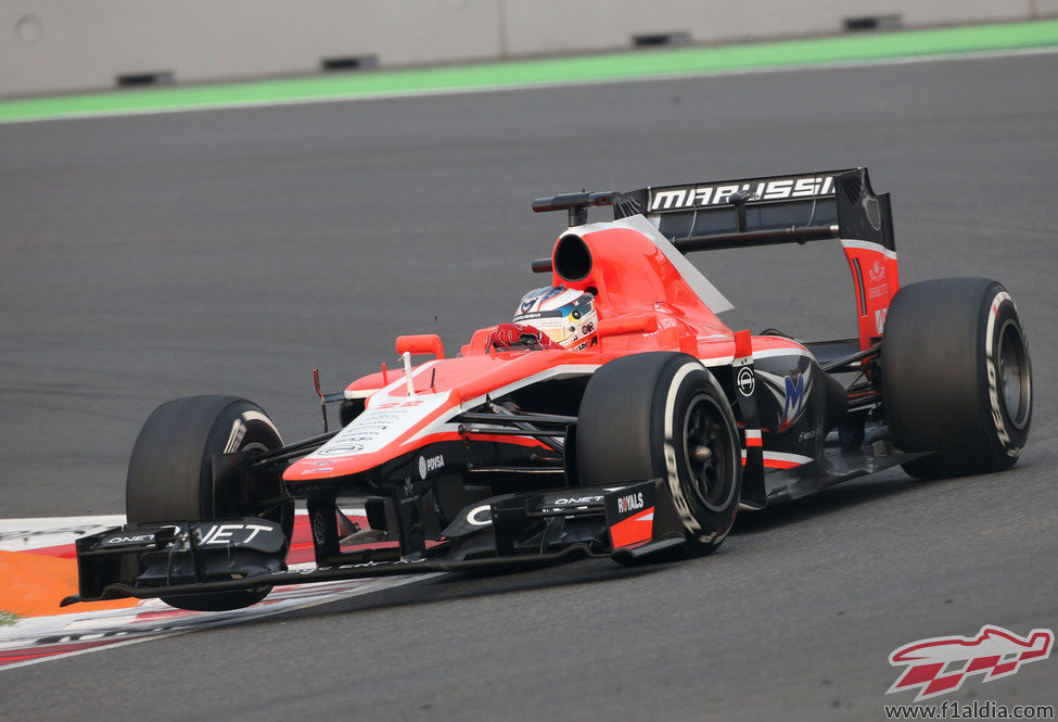 Jules Bianchi cruzó 18º la meta en la India