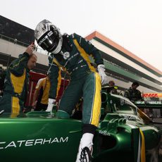 Giedo van der Garde en la parrilla de la India