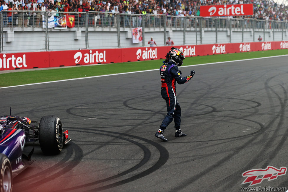 Emoción de Vettel tras ganar la carrera