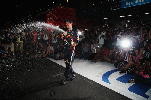 Chorro de champán de Sebastian Vettel