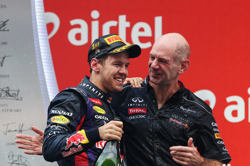 Sebastian Vettel y Adrian Newey en el podio