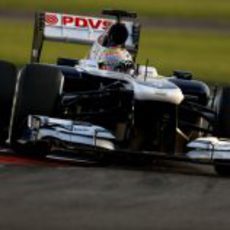 Pastor Maldonado se prepara para el GP de Abu Dabi 2013