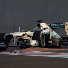 Nico Rosberg se sube por los pianos en Abu Dabi