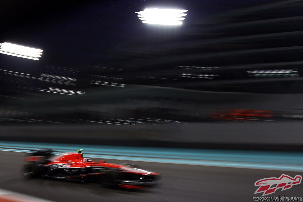 Max Chilton 'vuela' en los libres de Abu Dabi