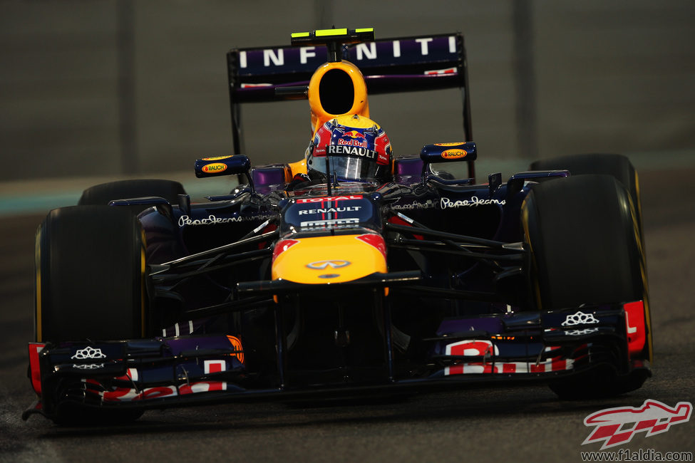 Mark Webber avanza en la Q3