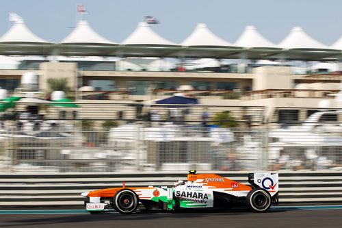 Adrian Sutil cayó en la Q1