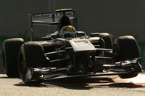 Pequeño salto en el piano de Esteban Gutiérrez