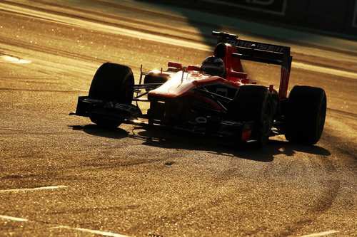 Max Chilton rueda con el compuesto blando