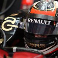 Kimi Räikkönen tuvo un fin de semana para olvidar en Abu Dabi