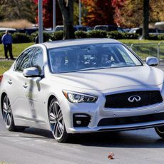 Sebastian Vettel lleva al límite el Infiniti Q50