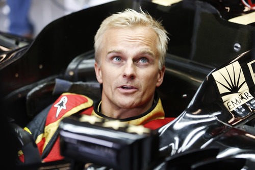 Heikki Kovalainen, sentado en el E21