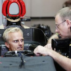 Heikki Kovalainen prueba el asiento en Lotus