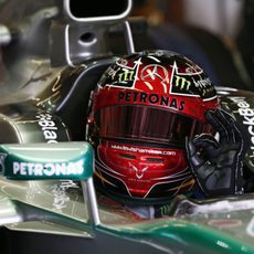 El 'ok' de Lewis Hamilton