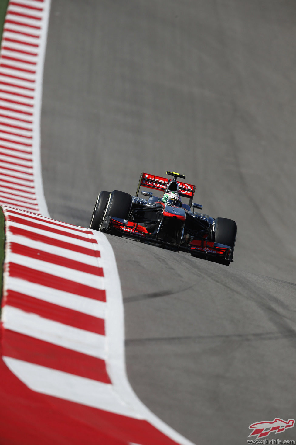 Sergio Pérez avanza en Austin con el MP4-28