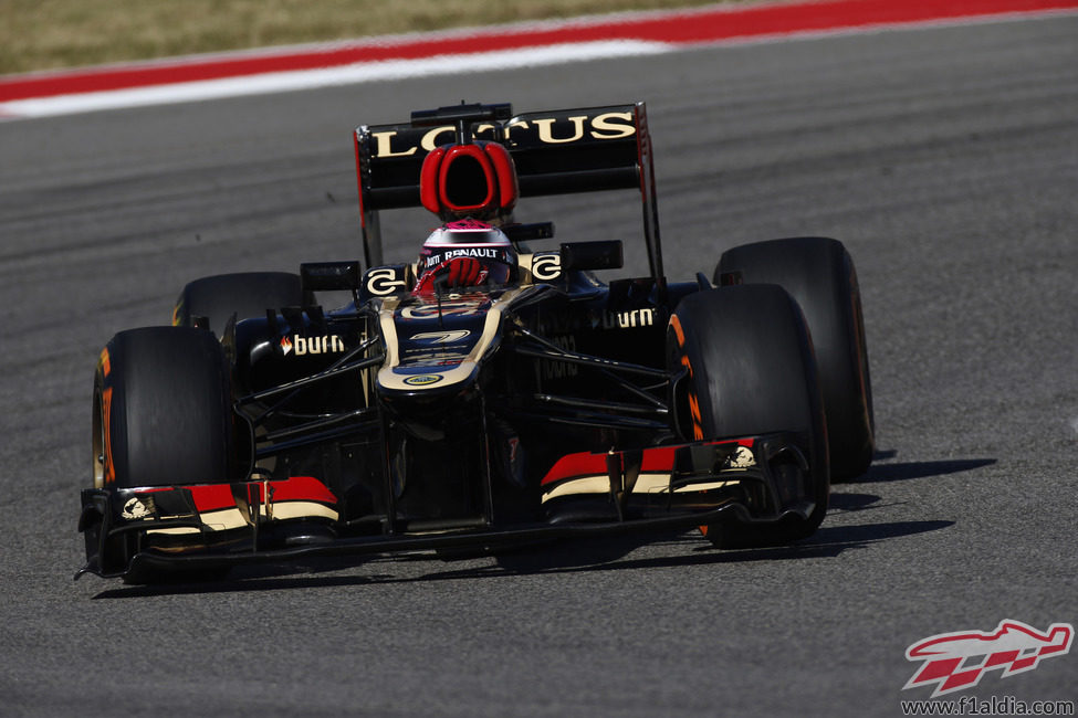 Heikki Kovalainen traza una de las curvas del Circuito de las Américas