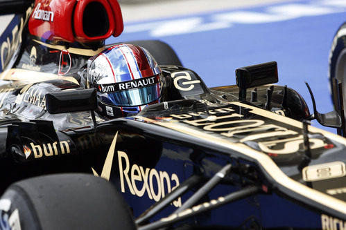 Romain Grosjean llega al parque cerrado tras la clasificación del GP de Estados Unidos 2013