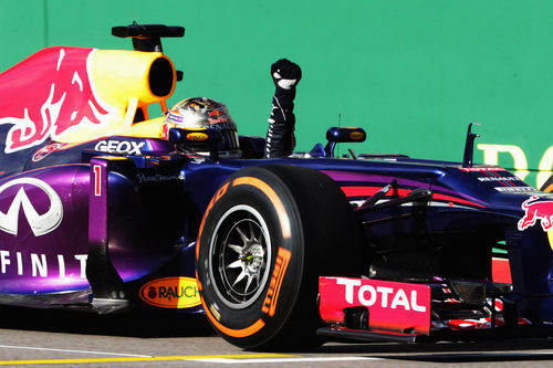 Sebastian Vettel celebra su victoria en el RB9