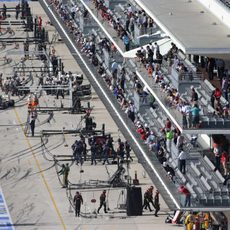 Peculiar vista del pitlane de Austin