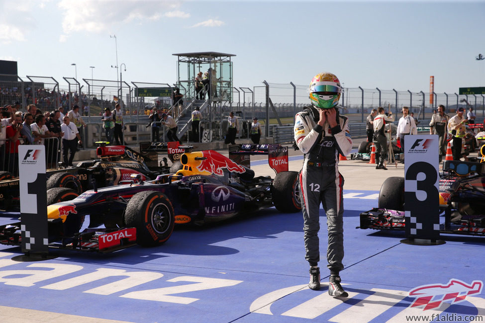 Esteban Gutiérrez en parque cerrado