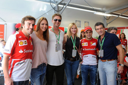 Antonio Banderas, Melanie Griffith y Gerard Butler, invitados de Ferrari